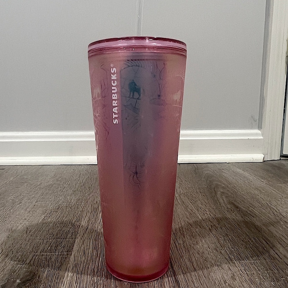 Starbucks 2022 Plastic Cold Woodland Lace Soft Touch 24oz Holiday Tumbler Venti